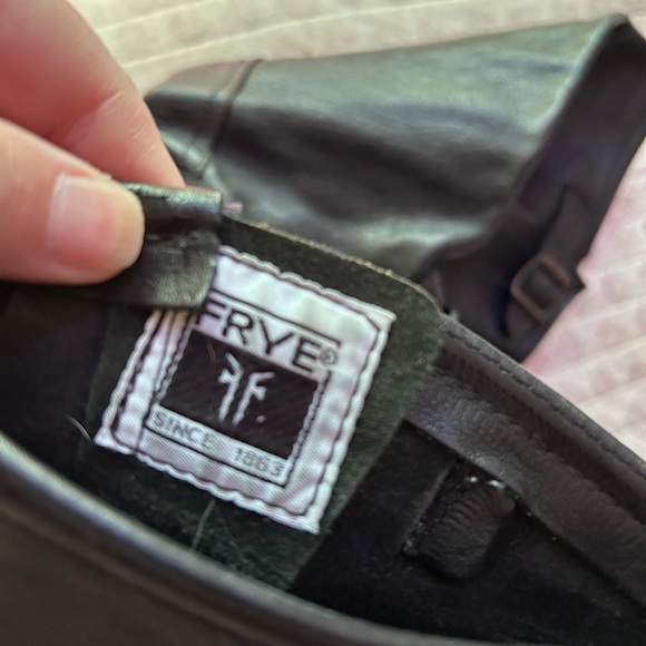 Frye Veronica tall black boots 9.5 pull on - Picture 5 of 11